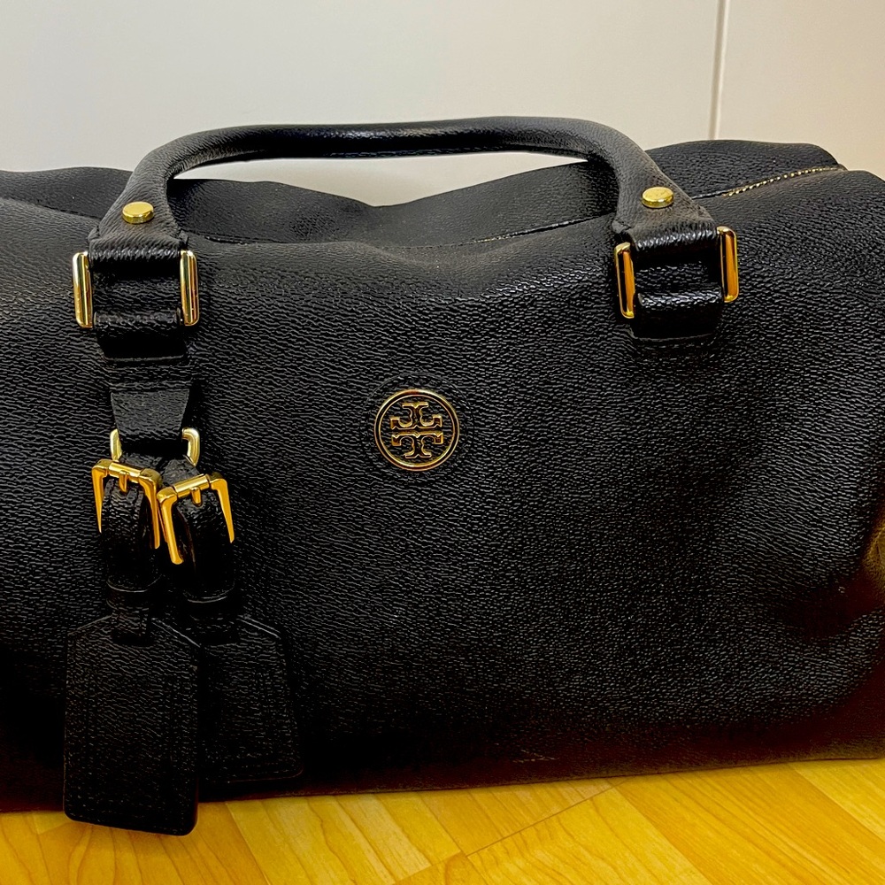 Tory Burch Black Saffiano Leather Doctors Satchel come with original dust cover